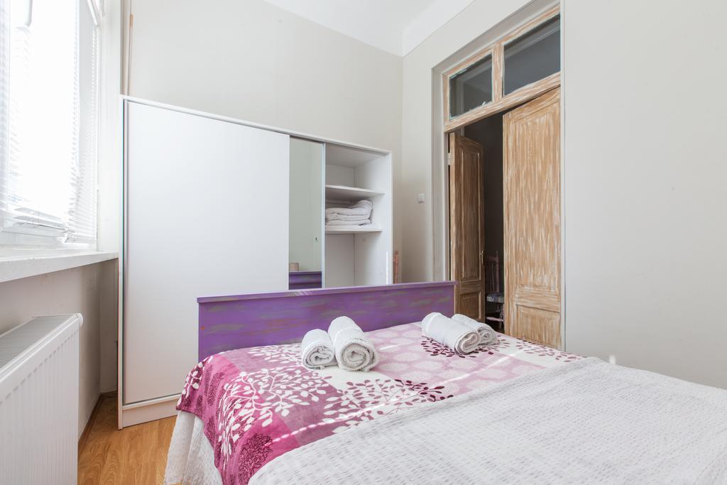 Sweet Home At Rustaveli Avenue Tbilisi Bilik gambar